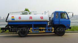 東風平頭吸糞車圖片